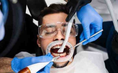 Coping with Broken Teeth and Sudden Swelling in Sheffield