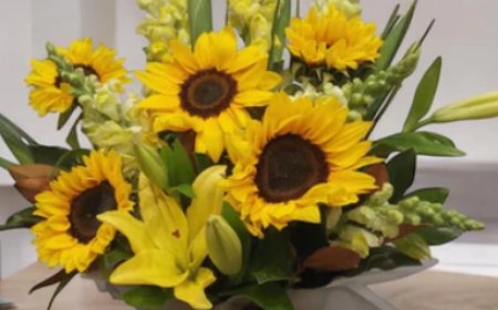 Beyond Bouquets: How Thoughtful Flower Gifting Strengthens Your Relationships