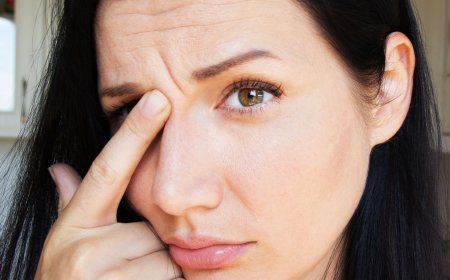 Lösungen gegen Stirnfalten: Natürlich glatte Haut ohne Kompromisse