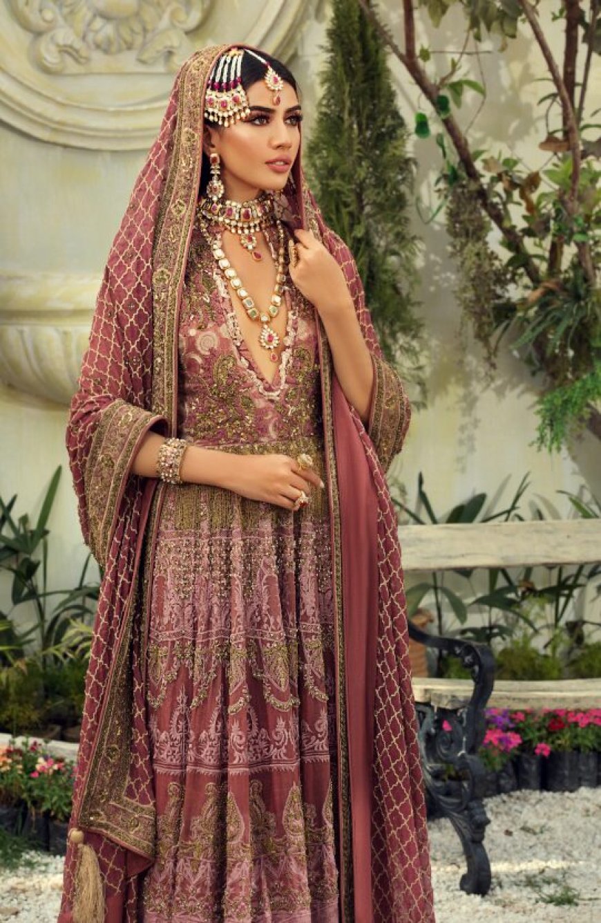 How to Choose the Perfect Pakistani Marriage Dress for Your Big Day