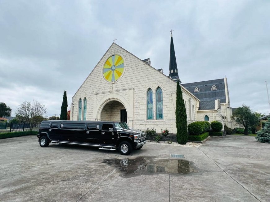 Why Pink Limo Hire in Melbourne is the Ultimate Party Statement