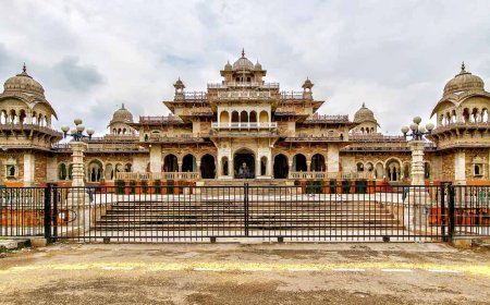 Experience the Regal Charm with a Jaipur Jodhpur Udaipur Tour Package