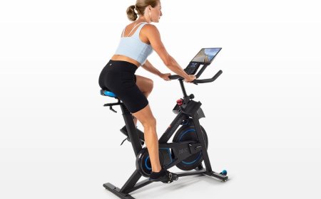 Are There Any Smart Exercise Bikes with Interactive Training Programs Available in Kuwait?