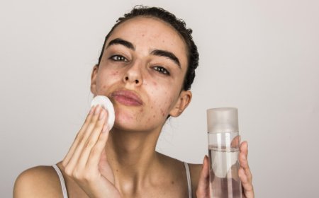 The Best Skincare Routine for Every Age Group